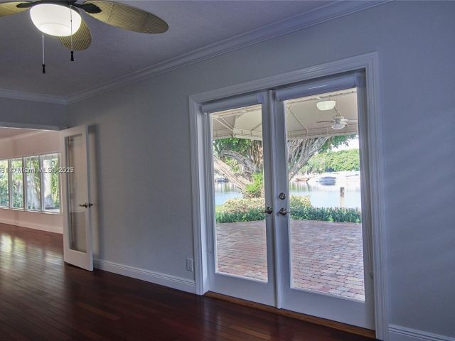 Дом в аренду по адресу 1223 Seminole Dr - фото 5569029