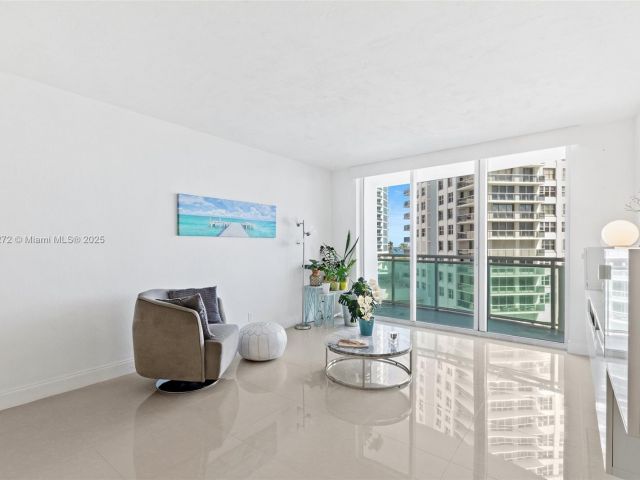 Продажа квартиры #647 - фото 5630901