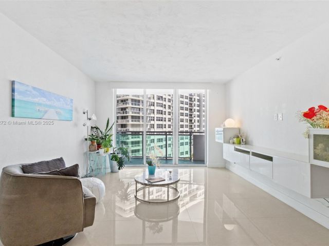 Продажа квартиры #647 - фото 5630902