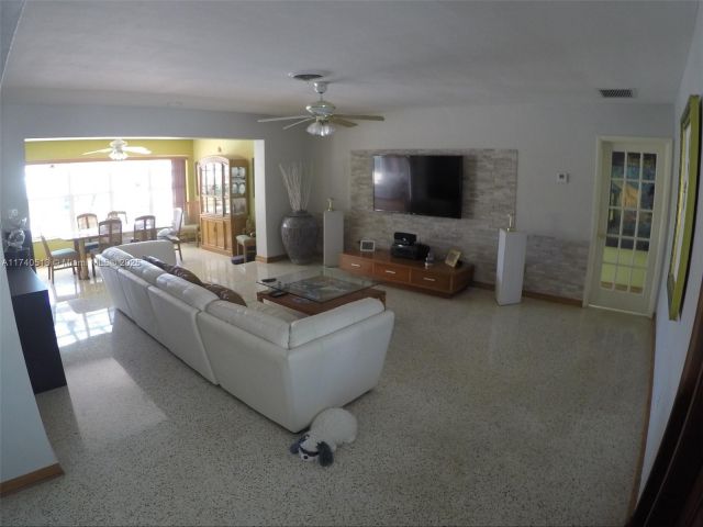 Продажа дома по адресу 12945 Cherry Rd - фото 5535495