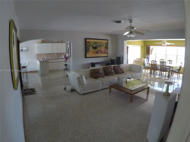 Продажа дома по адресу 12945 Cherry Rd - фото 5535496