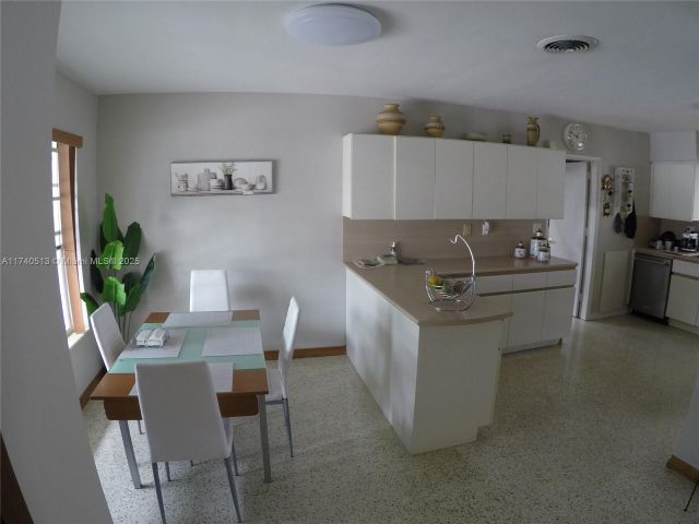 Продажа дома по адресу 12945 Cherry Rd - фото 5535499