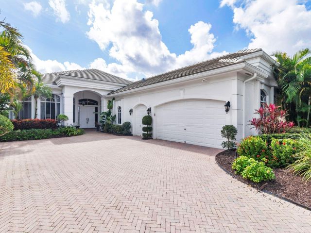 Продажа дома по адресу 6690 Oakmont Way - фото 5763754