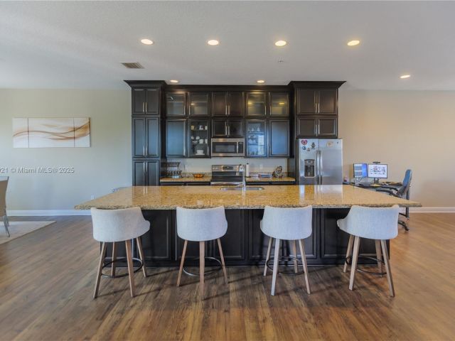 Продажа дома по адресу 1799 NW 124th Way 1799 - фото 5715220