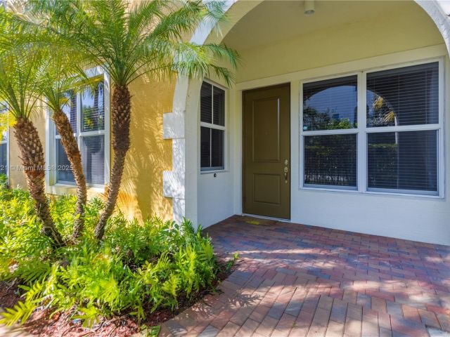 Продажа дома по адресу 1799 NW 124th Way 1799 - фото 5715225