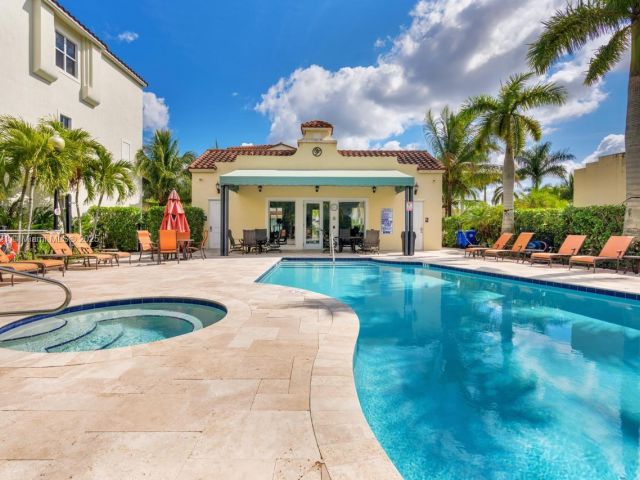 Продажа дома по адресу 1799 NW 124th Way 1799 - фото 5715229