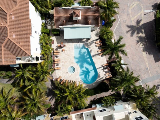 Продажа дома по адресу 1799 NW 124th Way 1799 - фото 5715231