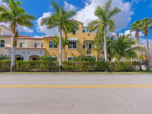 Продажа дома по адресу 1799 NW 124th Way 1799 - фото 5715234