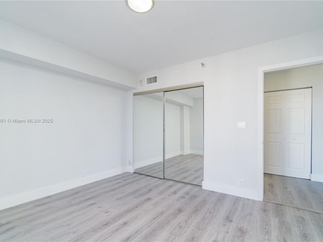 Продажа квартиры #1513 - фото 5689752