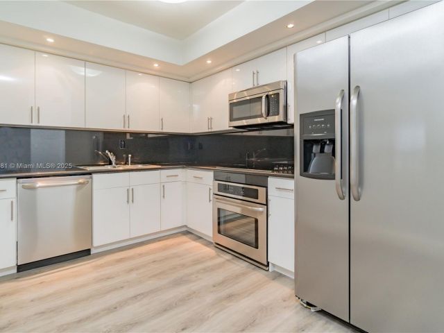 Продажа квартиры #1513 - фото 5689765