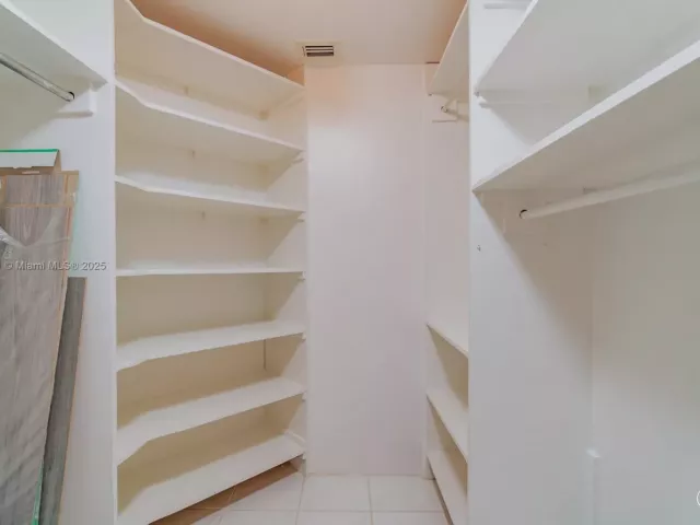 Продажа квартиры #1513 - фото 5689759