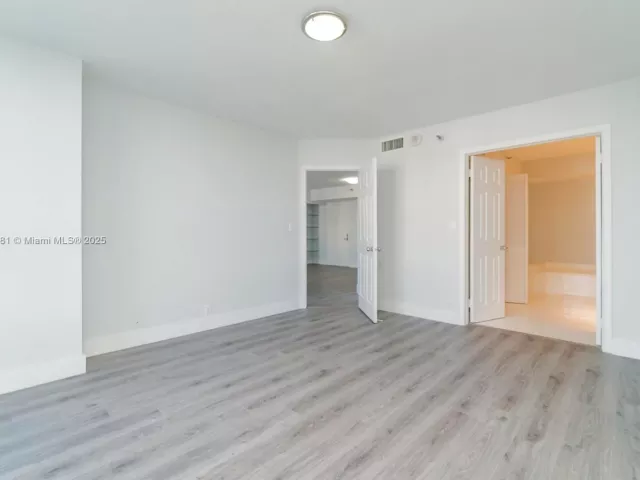 Продажа квартиры #1513 - фото 5689760