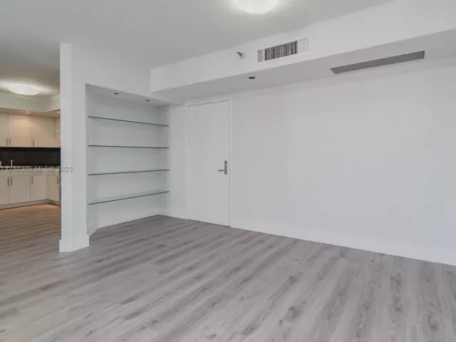 Продажа квартиры #1513 - фото 5689762