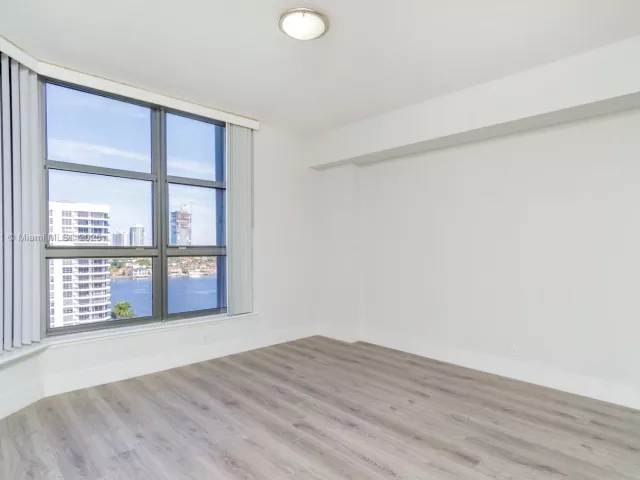 Продажа квартиры #1513 - фото 5689754