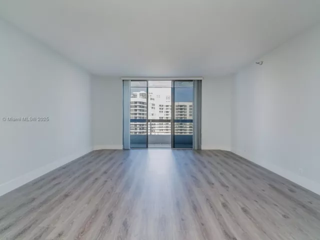 Продажа квартиры #1513 - фото 5689755