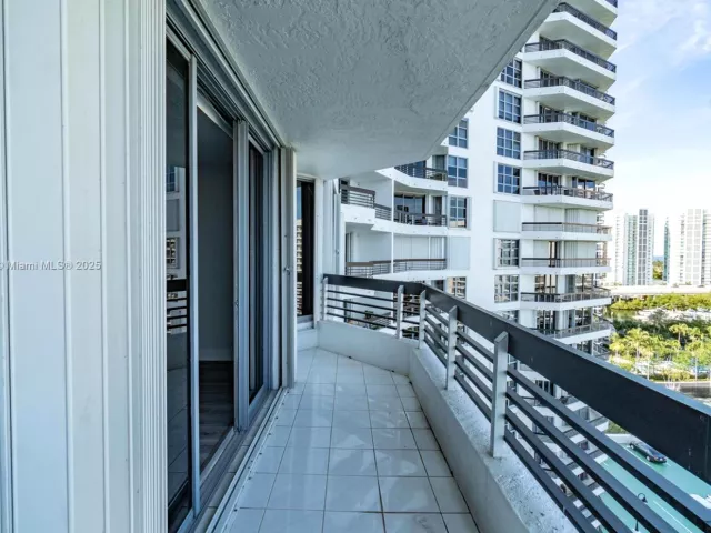 Продажа квартиры #1513 - фото 5689747