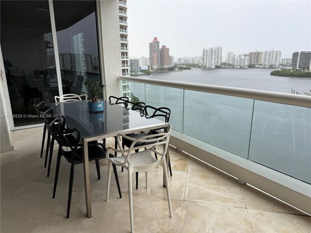 Квартира в аренду номер1102 - фото 6151199