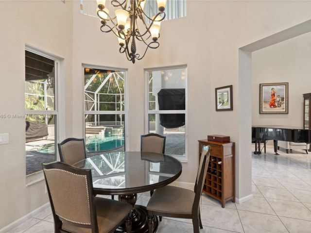 Продажа дома по адресу 1113 SW 156th Ter - фото 5548694