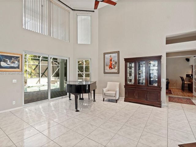 Продажа дома по адресу 1113 SW 156th Ter - фото 5548700