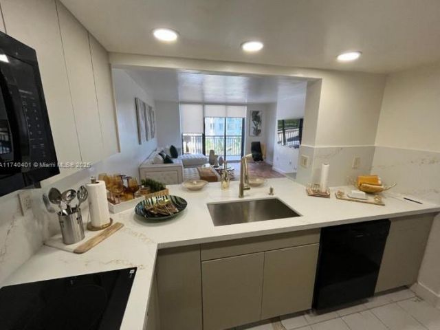 Продажа квартиры #728 - фото 5623433