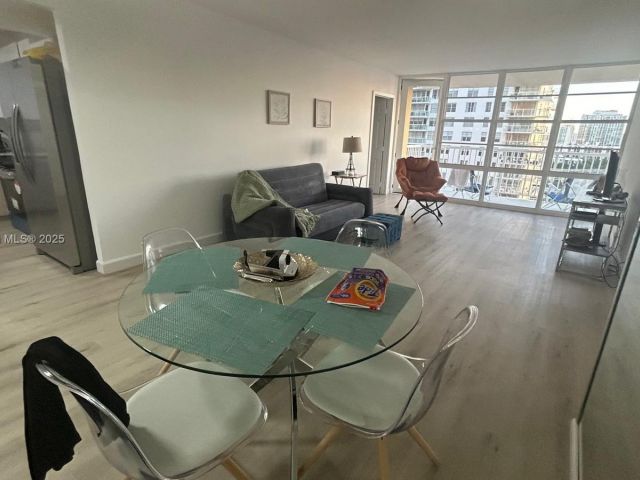 Продажа квартиры #1407 - фото 5669190