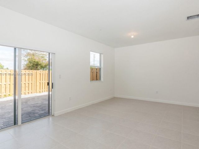 Продажа дома по адресу 16207 SW 288th Ter - фото 5869173