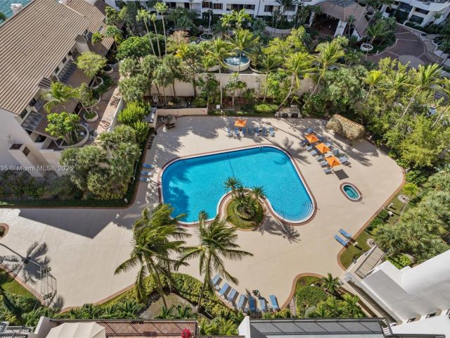 Продажа квартиры #1519 - фото 5623258