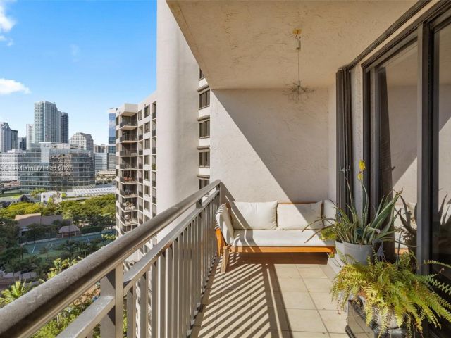 Продажа квартиры #1519 - фото 5623262