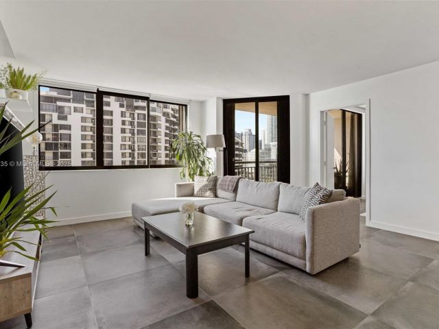 Продажа квартиры #1519 - фото 5623267