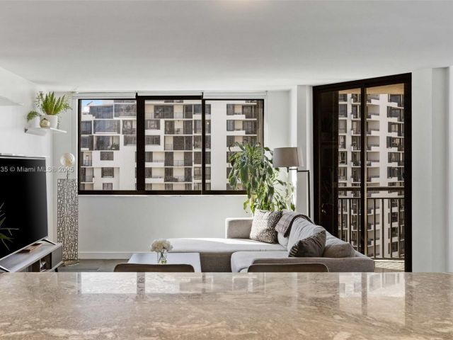 Продажа квартиры #1519 - фото 5623268