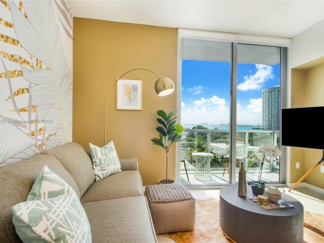 Продажа квартиры #N-823 - фото 5686765