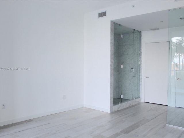 Продажа квартиры #604 - фото 5654643