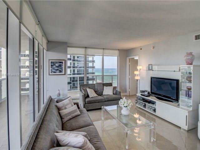 Продажа квартиры #1708 - фото 5672886