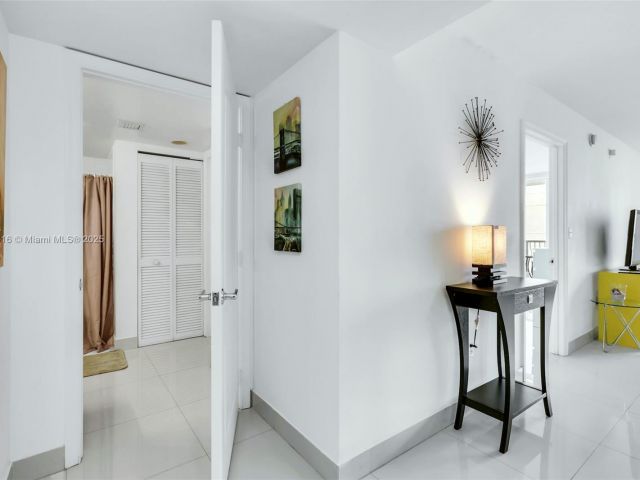 Продажа квартиры #2504 - фото 6260695