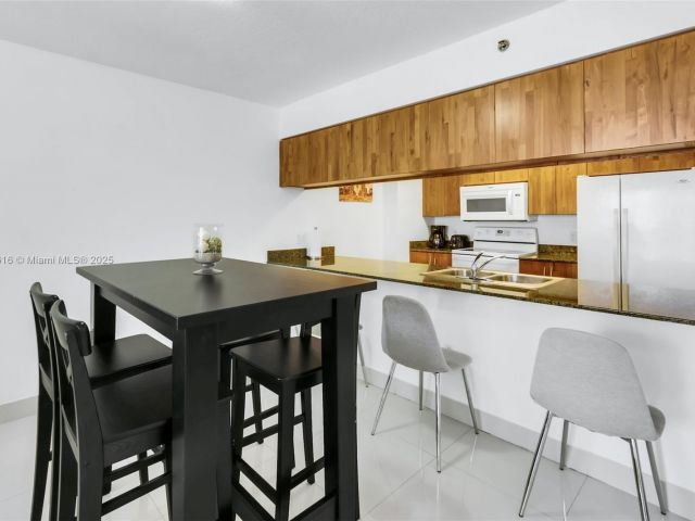 Продажа квартиры #2504 - фото 6260697