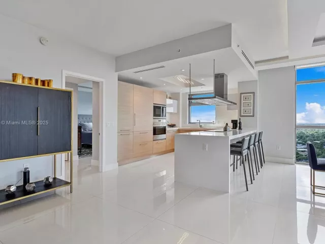 Продажа квартиры #2302 - фото 6671321