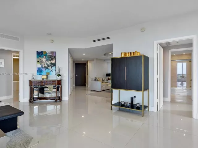 Продажа квартиры #2302 - фото 6671322