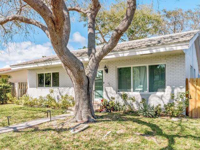 Продажа дома по адресу 1323 Lincoln Street - фото 5841173