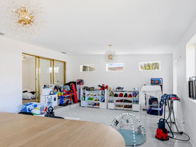 Продажа дома по адресу 1323 Lincoln Street - фото 5841182