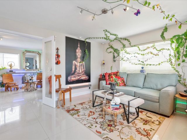 Продажа дома по адресу 1322 Johnson St - фото 5525350