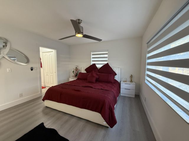 Продажа дома по адресу 303 NW 28 Way - фото 6172253