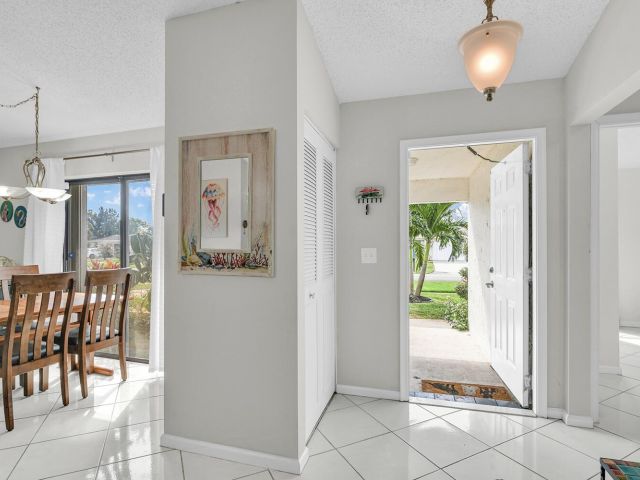 Продажа дома по адресу 6335 Hitchin Post Way - фото 5763953