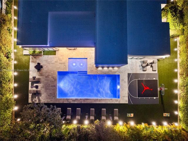 Дом в аренду по адресу 1941 NE 196th Ter - фото 6121497