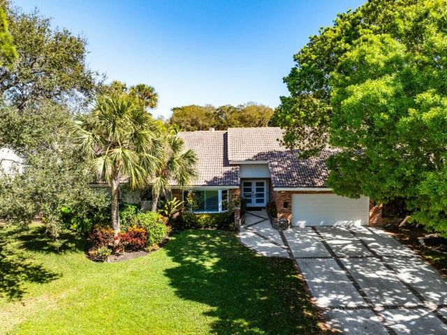 Продажа дома по адресу 2047 SW 36th Avenue - фото 5754828