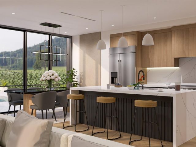 Продажа дома по адресу 555 Catalonia Ave - фото 5858187