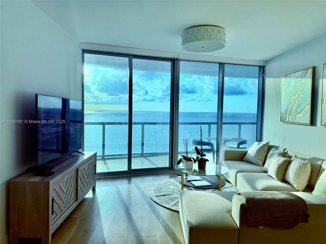 Продажа квартиры #2702 - фото 6268520