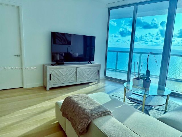 Продажа квартиры #2702 - фото 6268522