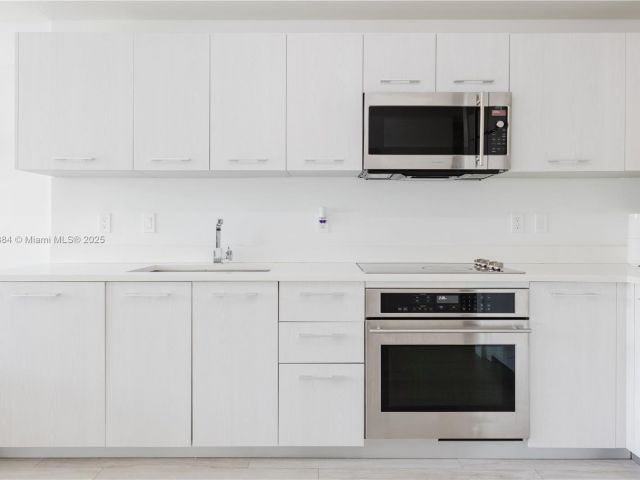 Продажа квартиры #3005 - фото 5605914