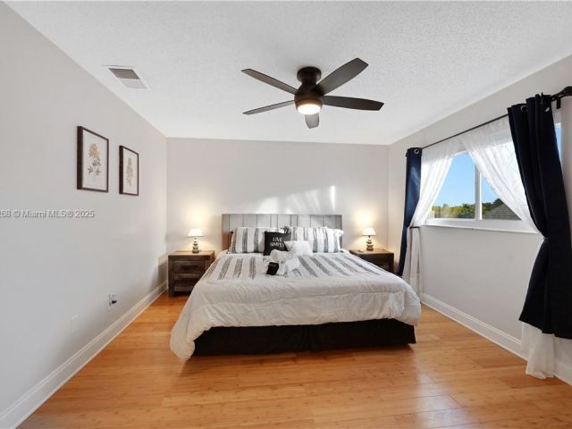 Дом в аренду по адресу 6863 SW 104th Ct - фото 6186270