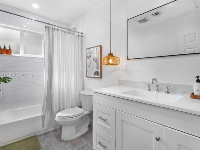 Дом в аренду по адресу 191 SE 13th Ave - фото 5542388